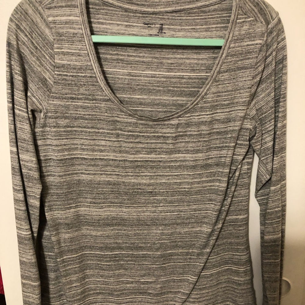 Women's Gap Body Gray Striped Top